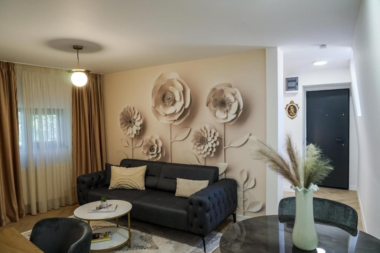 The Urban Oasis Apartment Bucharest Exterior photo